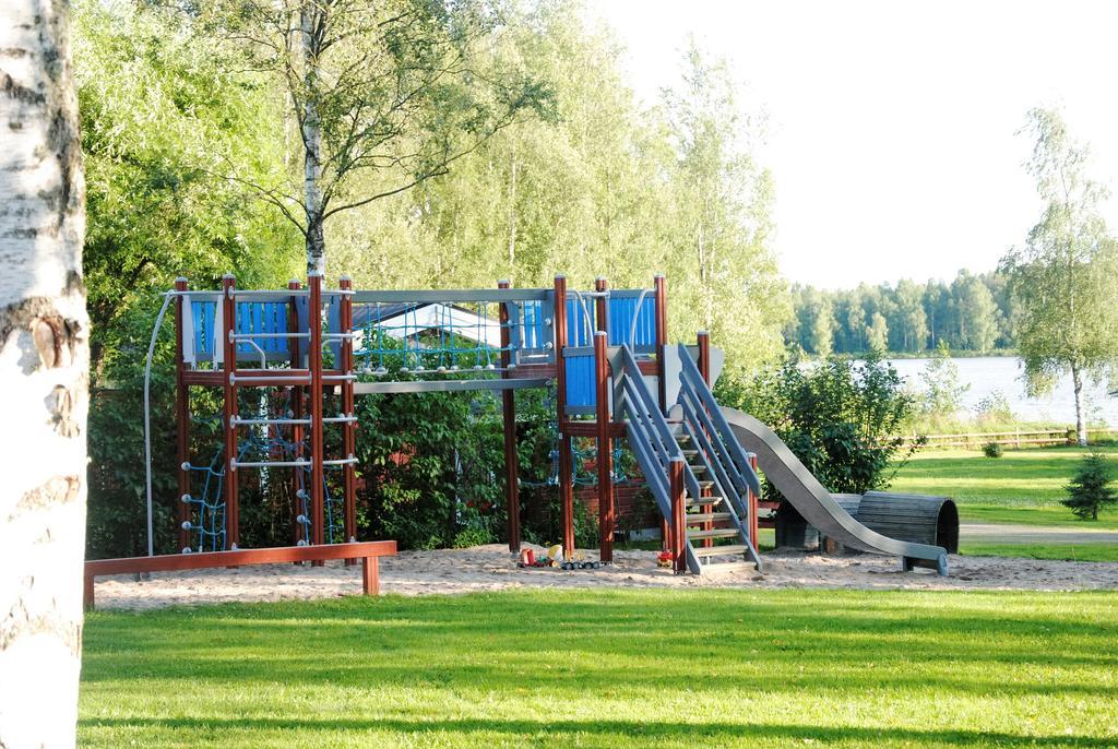 Tastulan Lomakylae Hotel Kaustinen Екстериор снимка