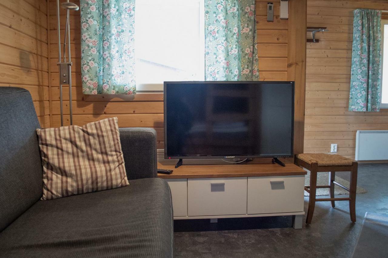 Tastulan Lomakylae Hotel Kaustinen Екстериор снимка