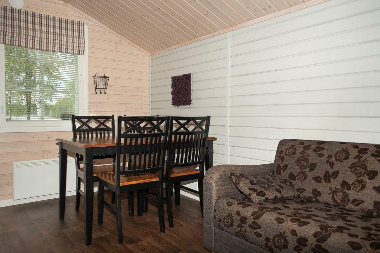 Tastulan Lomakylae Hotel Kaustinen Екстериор снимка